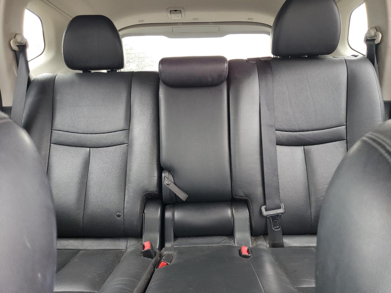 2015 Nissan Rogue S VIN: 5N1AT2MT2FC764298 Lot: 84059685