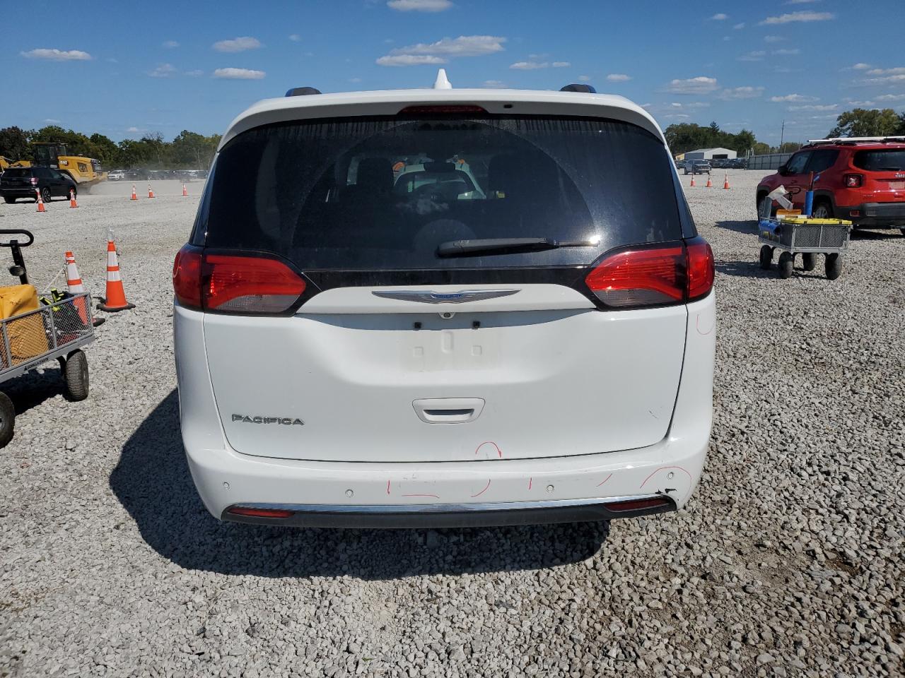 2018 Chrysler Pacifica Touring L VIN: 2C4RC1BG9JR141512 Lot: 71964325