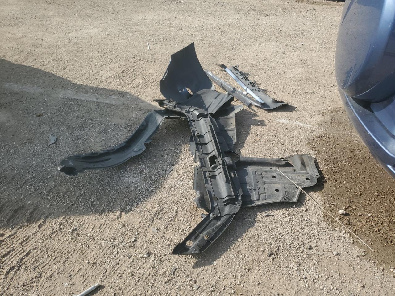 2007 Toyota Rav4 Limited VIN: JTMBD31V075118748 Lot: 81517925