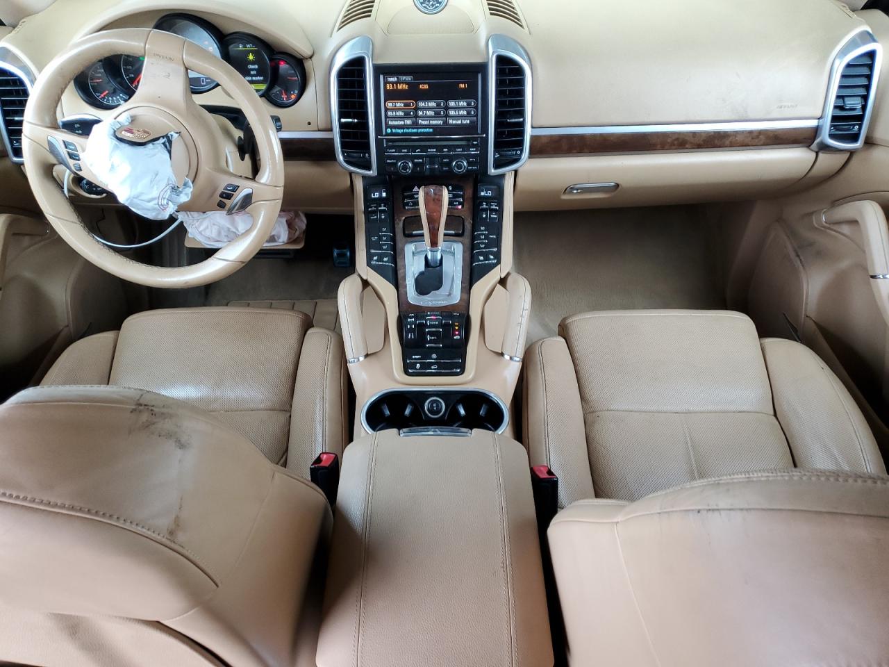 2012 Porsche Cayenne S VIN: WP1AB2A20CLA44561 Lot: 81902525