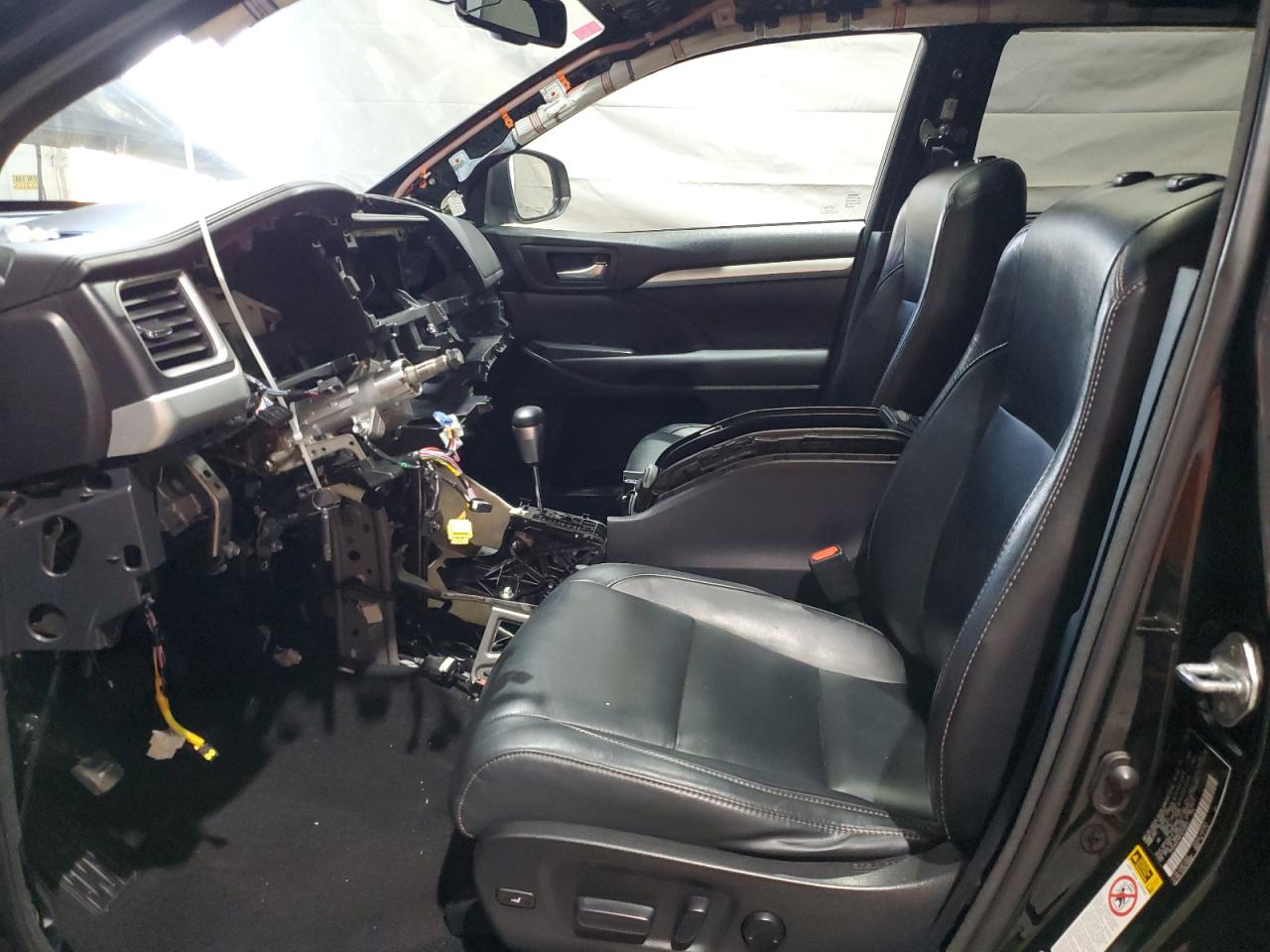 2015 Toyota Highlander Xle VIN: 5TDJKRFH9FS210876 Lot: 71030775