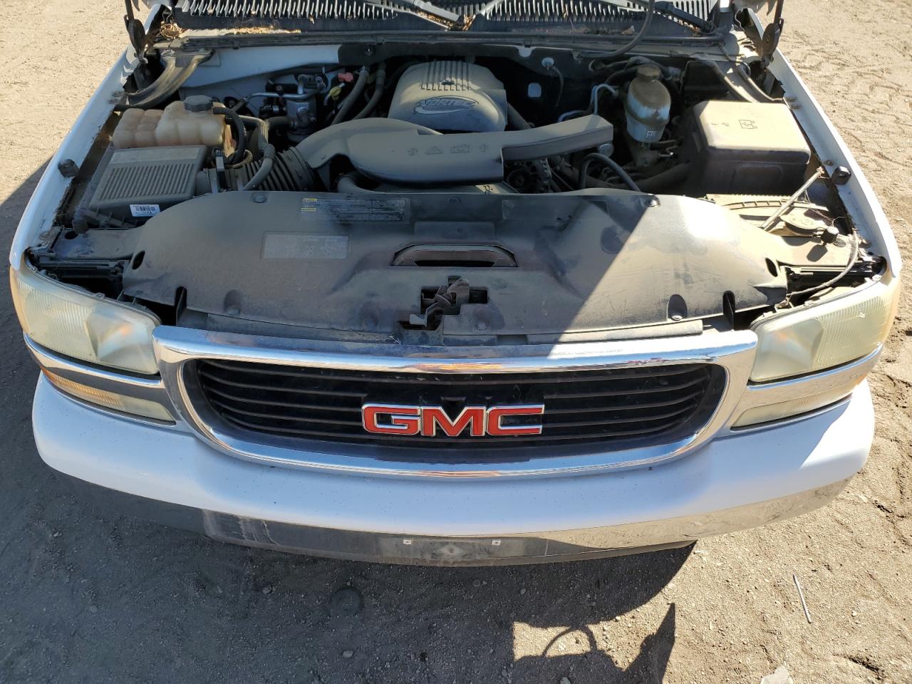 2004 GMC Yukon VIN: 1GKEC13V34R253488 Lot: 84523735