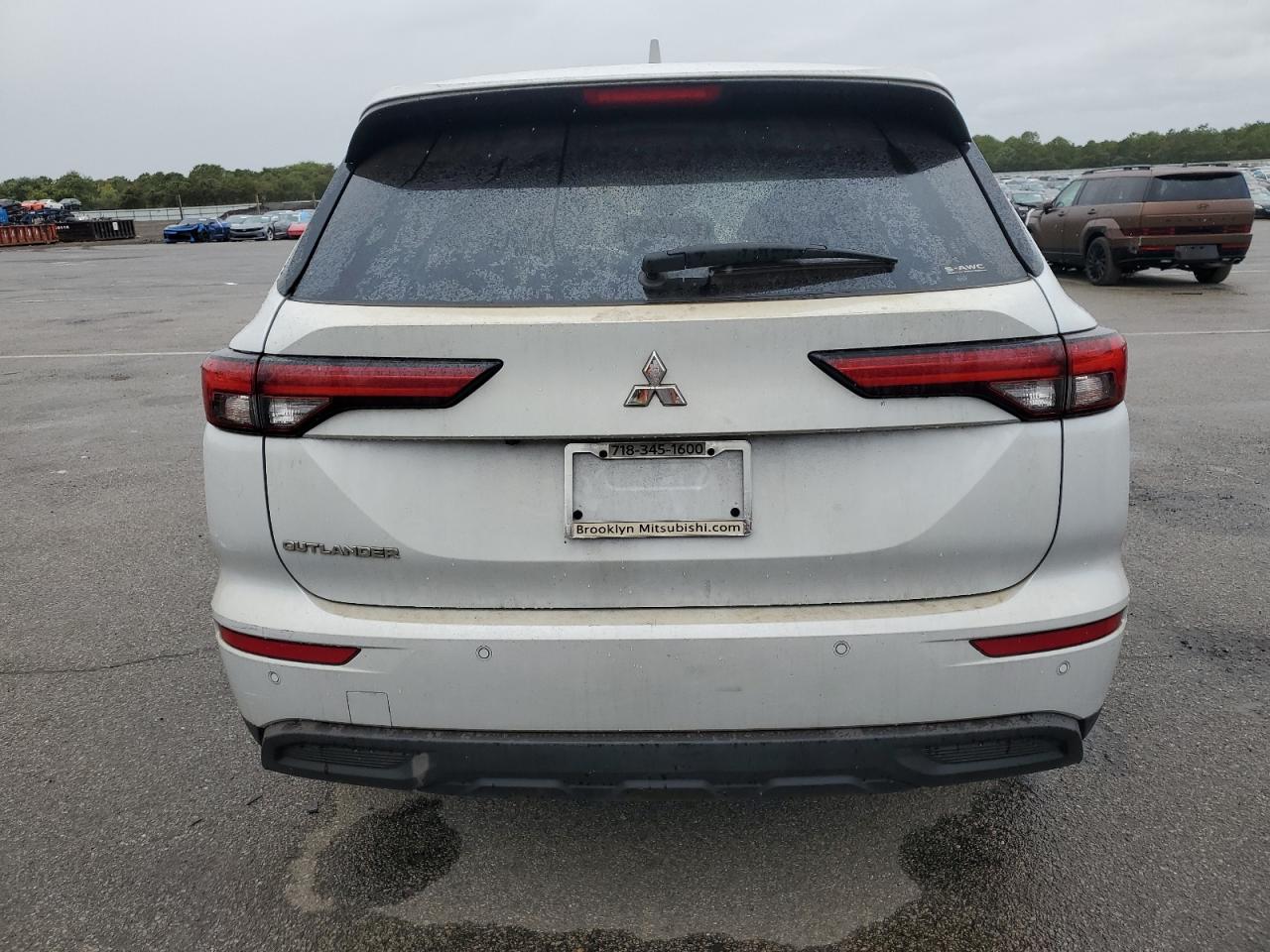 2022 Mitsubishi Outlander Es VIN: JA4J4TA88NZ042010 Lot: 69973455