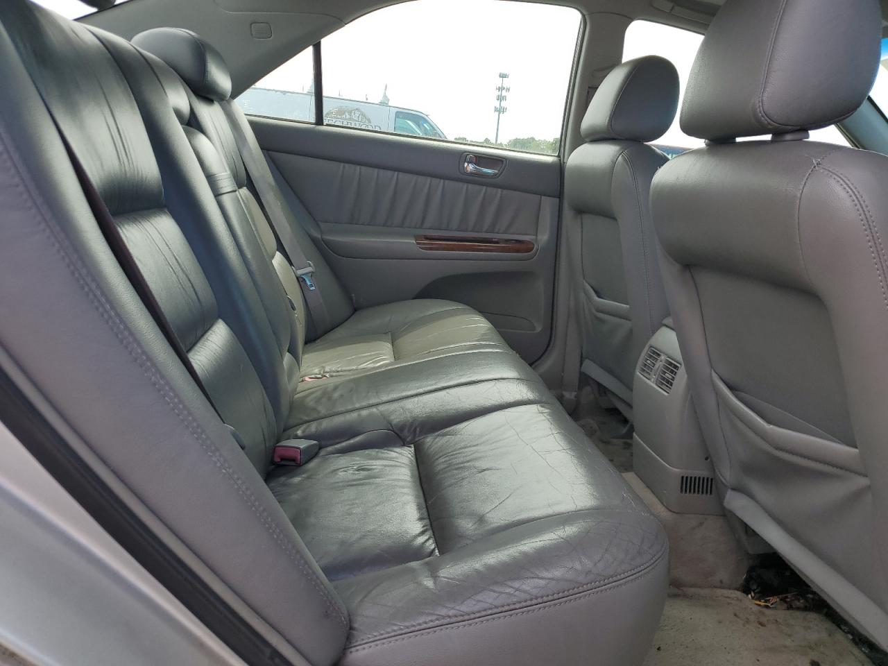 2003 Toyota Camry Le VIN: 4T1BF30K83U036750 Lot: 71261195