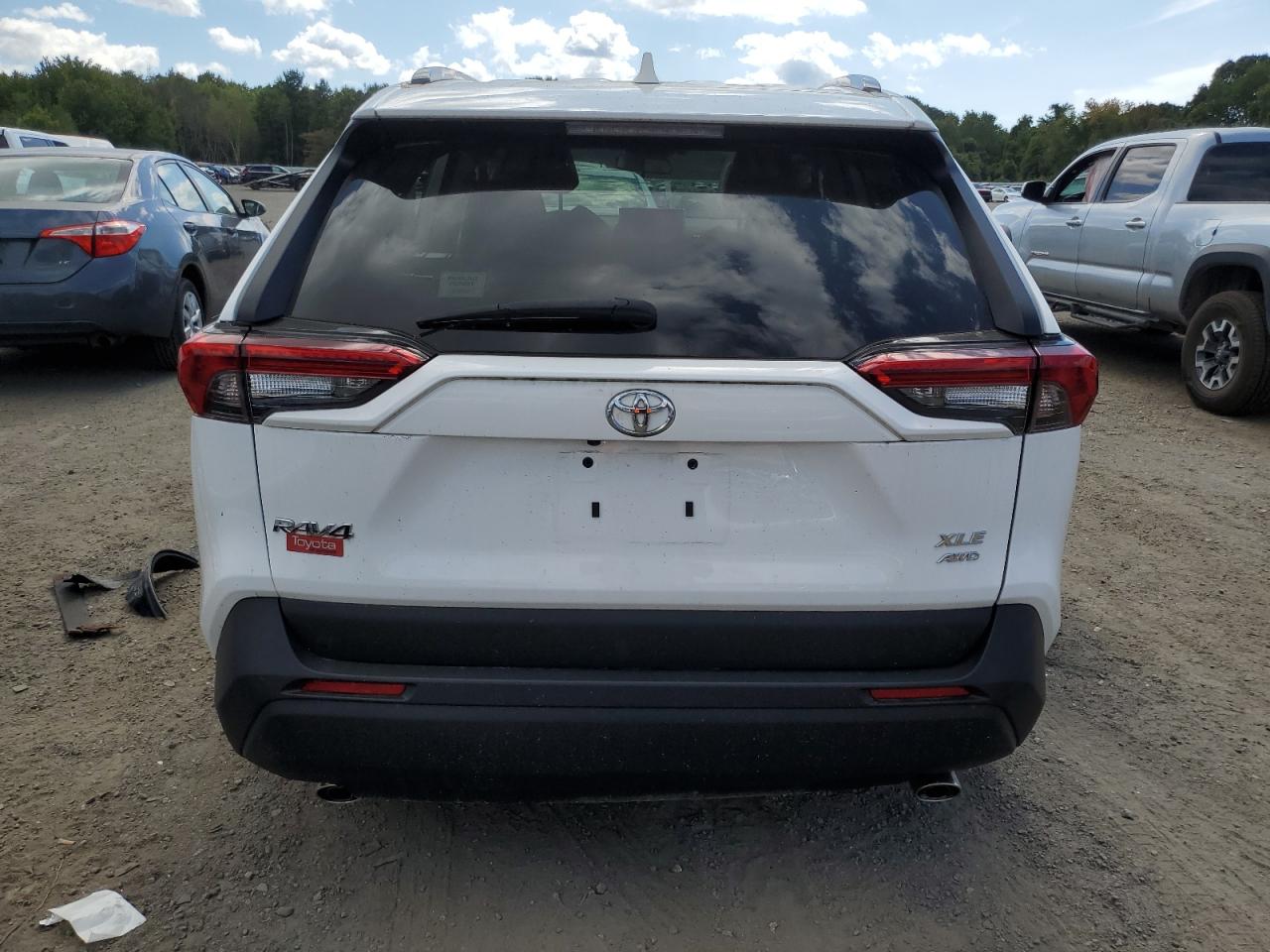 2022 Toyota Rav4 Xle VIN: 2T3P1RFV3NC310876 Lot: 70804025