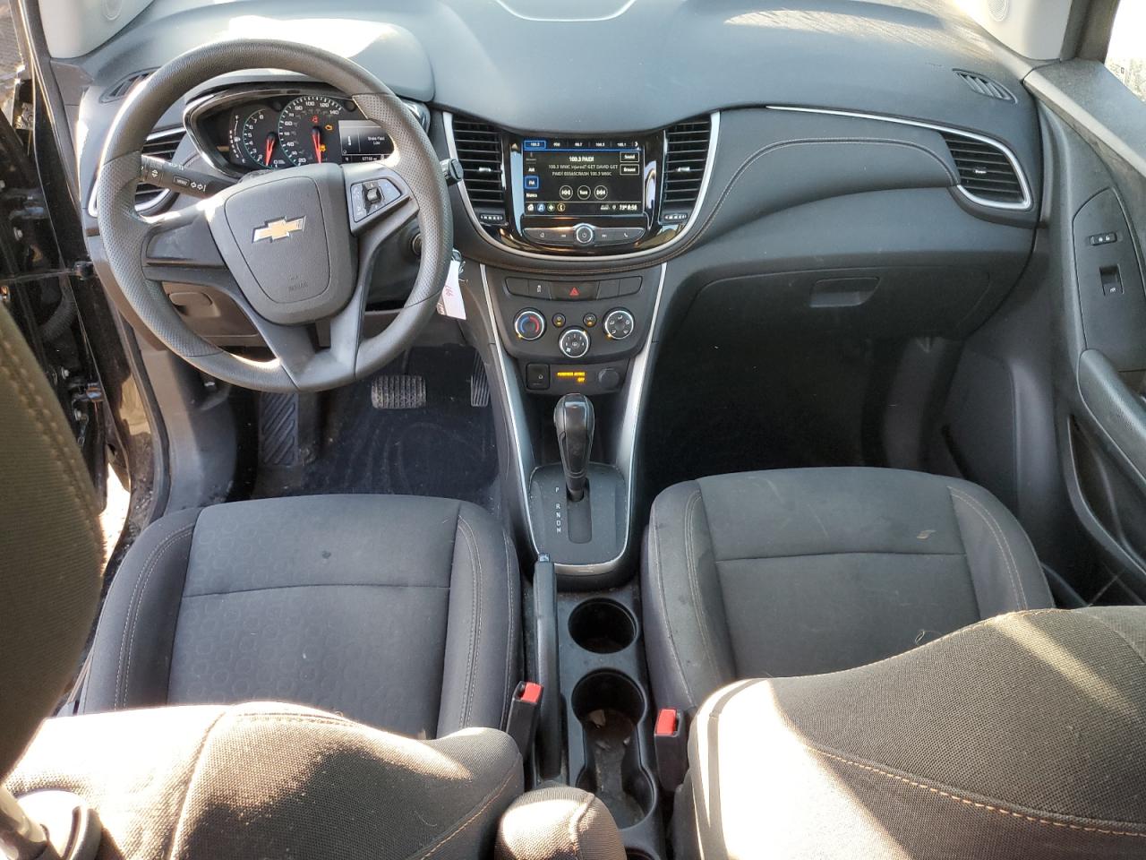 2019 Chevrolet Trax Ls VIN: 3GNCJKSB3KL273533 Lot: 83808495