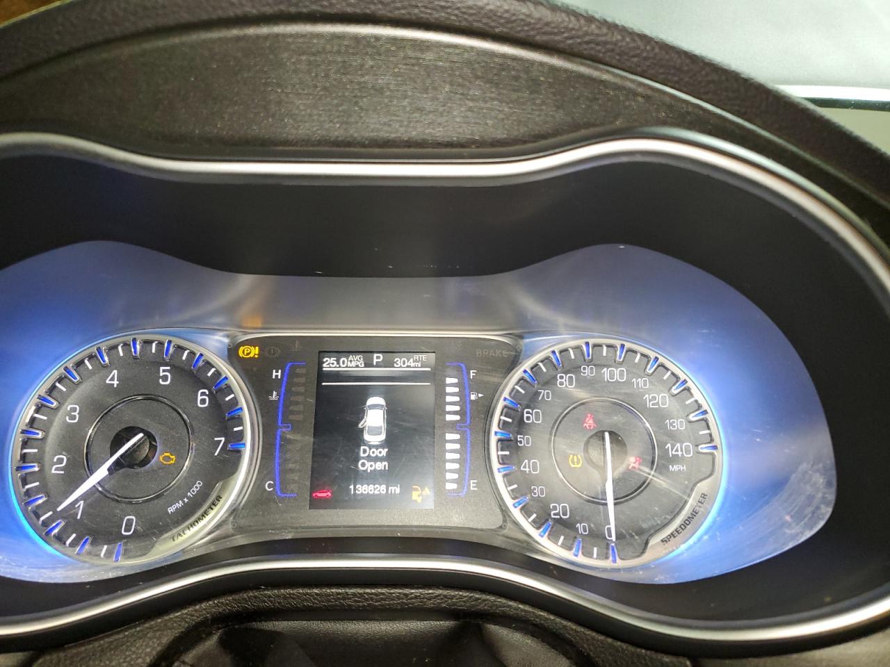 2015 Chrysler 200 Limited VIN: 1C3CCCAB4FN580147 Lot: 83938985