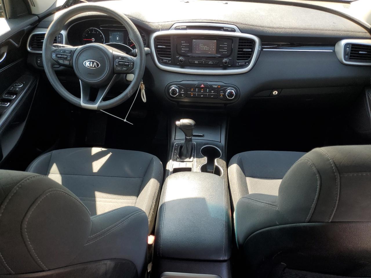 2018 Kia Sorento Lx VIN: 5XYPG4A33JG413570 Lot: 81615485