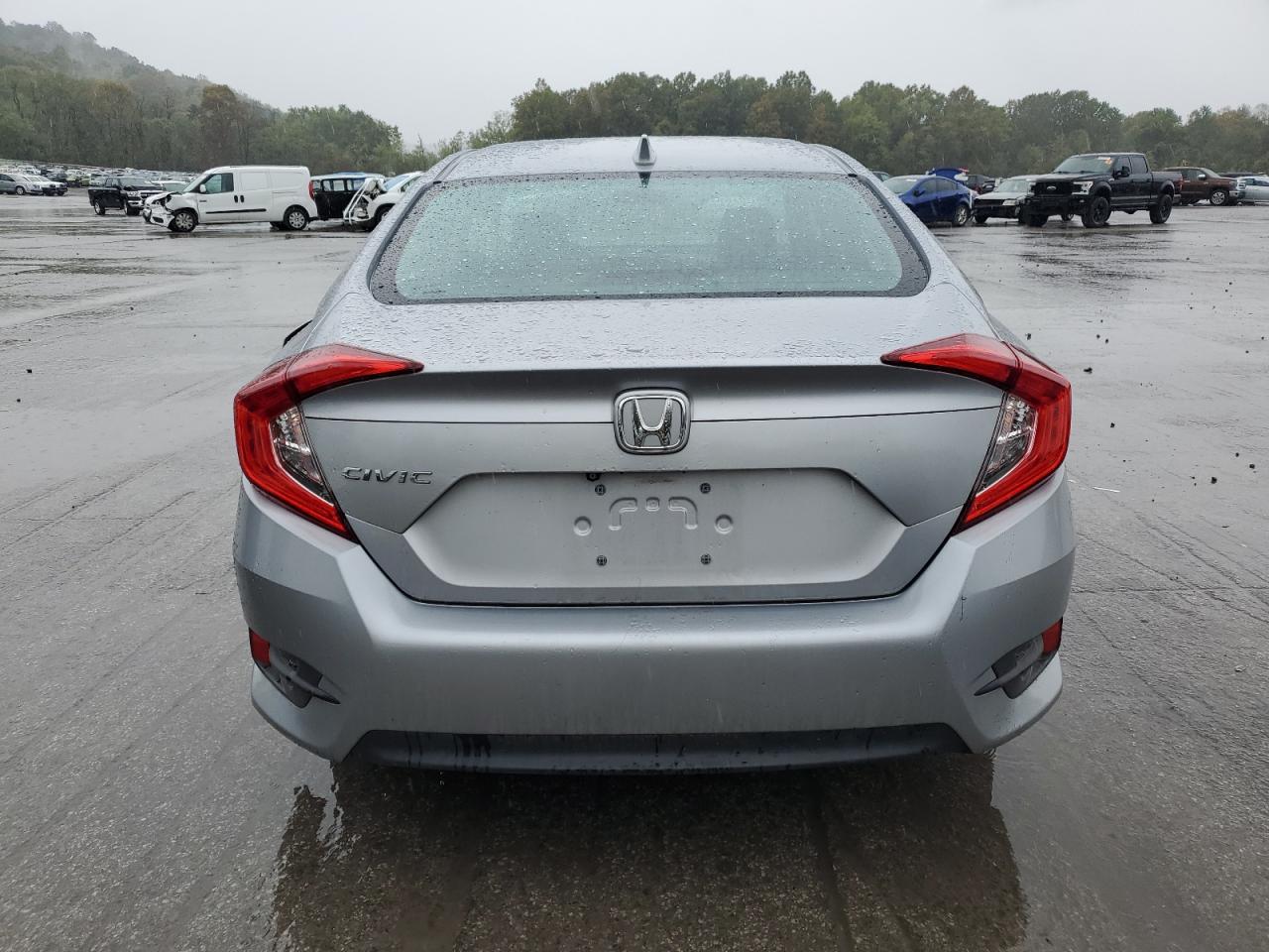 2018 Honda Civic Ex VIN: 2HGFC2F72JH585194 Lot: 84029565