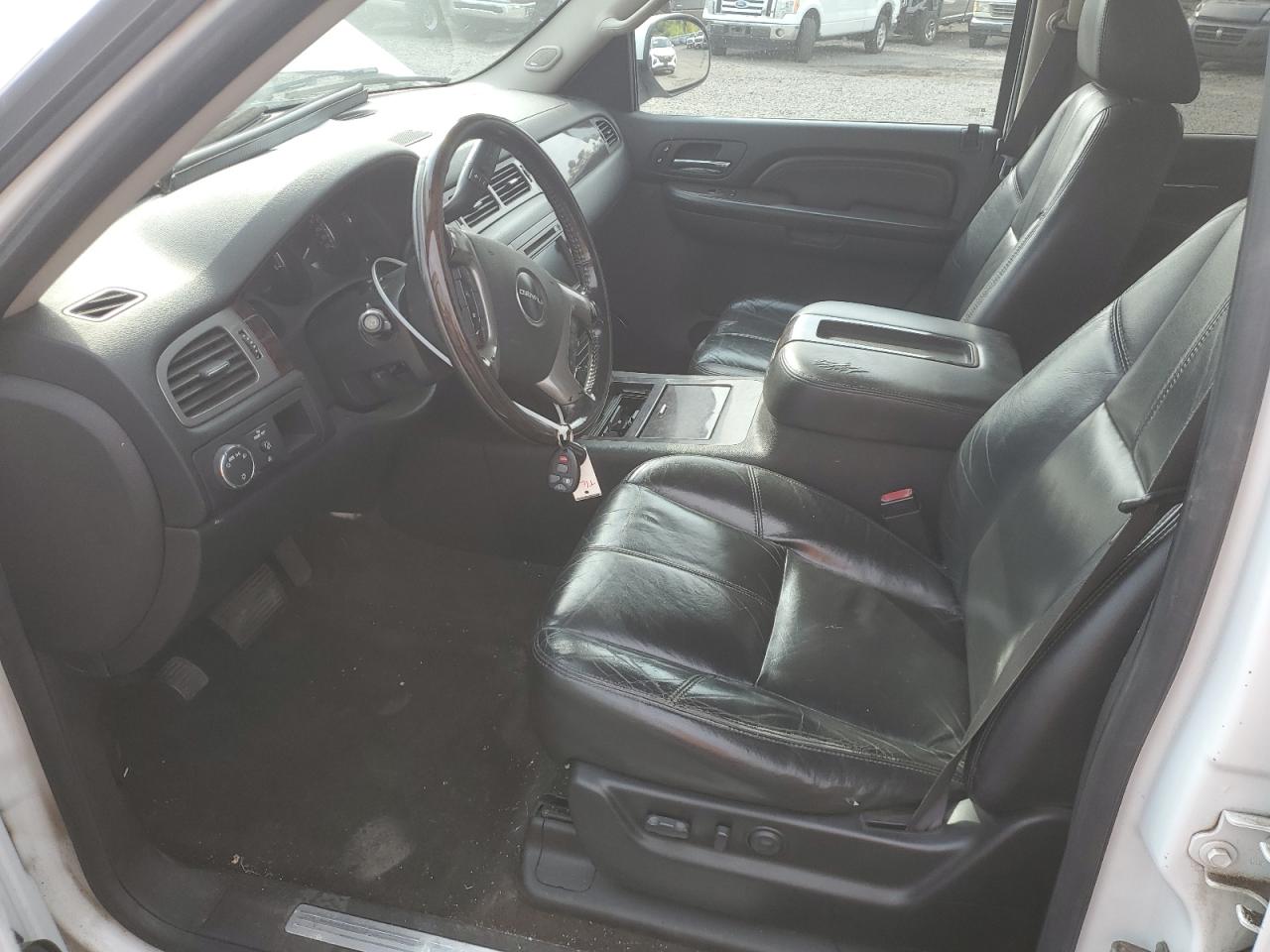 2008 GMC Yukon Xl Denali VIN: 1GKFK66838J174031 Lot: 80466095