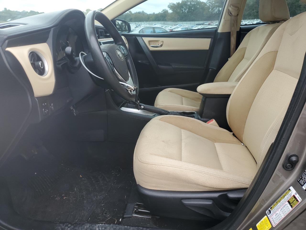 2018 Toyota Corolla L VIN: 5YFBURHEXJP853546 Lot: 81864915