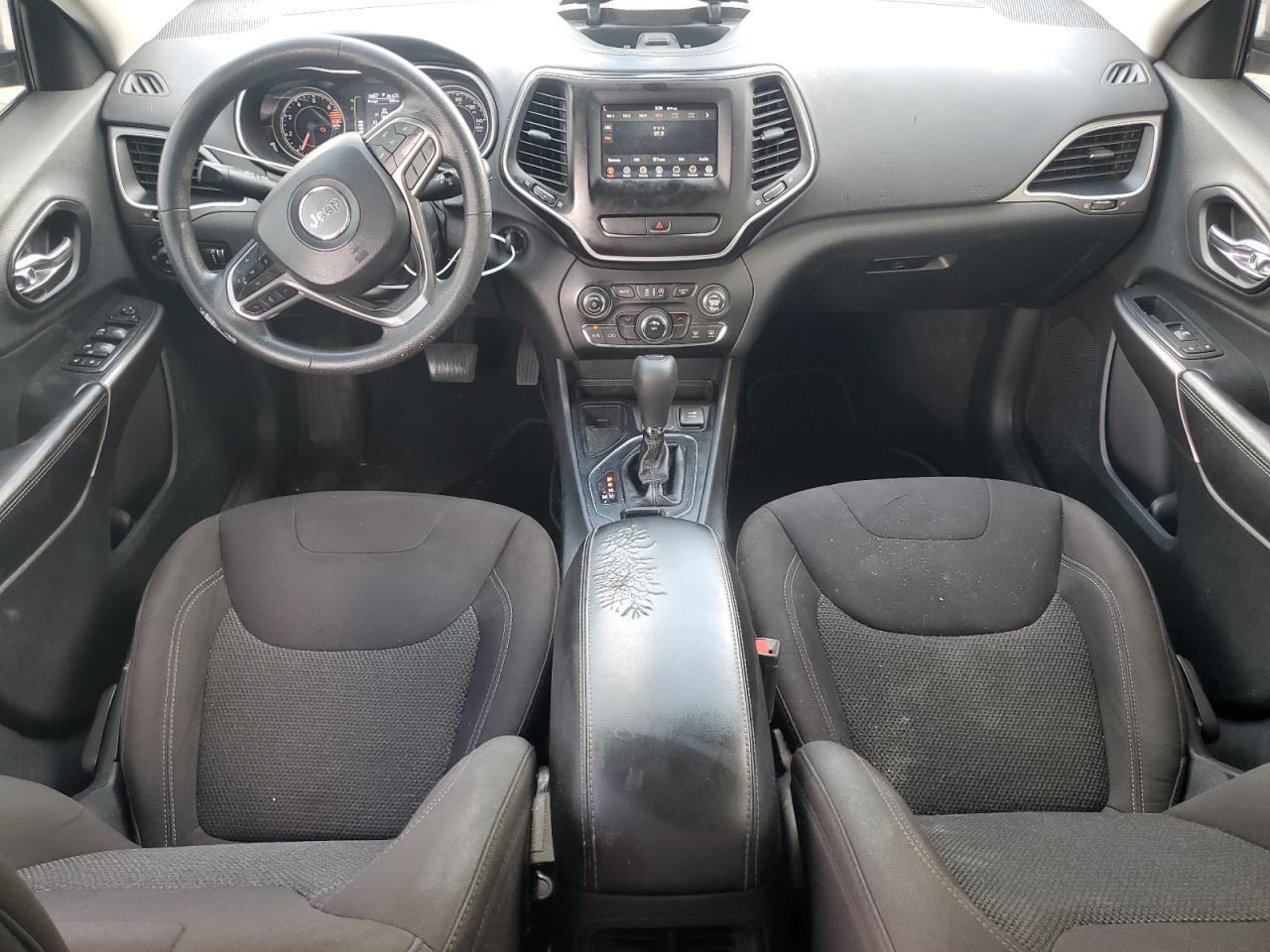 2019 Jeep Cherokee Latitude VIN: 1C4PJLCB2KD313461 Lot: 81569435