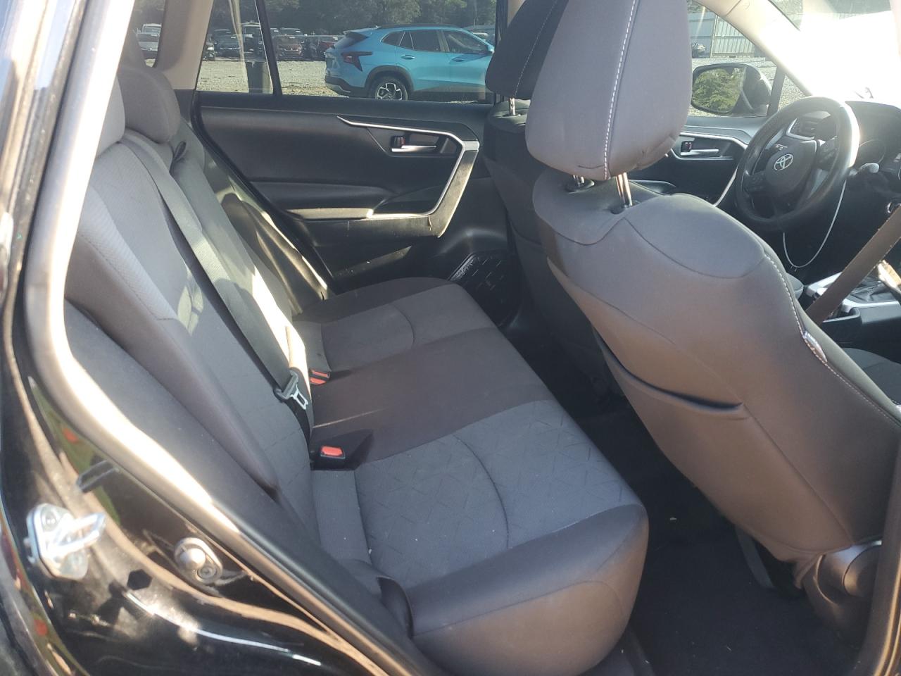 2020 Toyota Rav4 Xle VIN: 2T3W1RFV3LC060046 Lot: 80862395