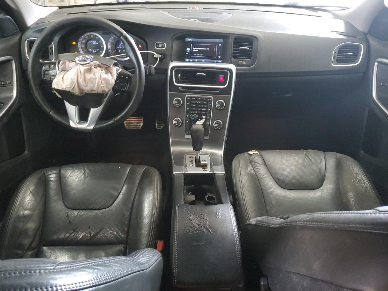 2011 Volvo S60 T6 VIN: YV1902FH1B2003586 Lot: 81671865
