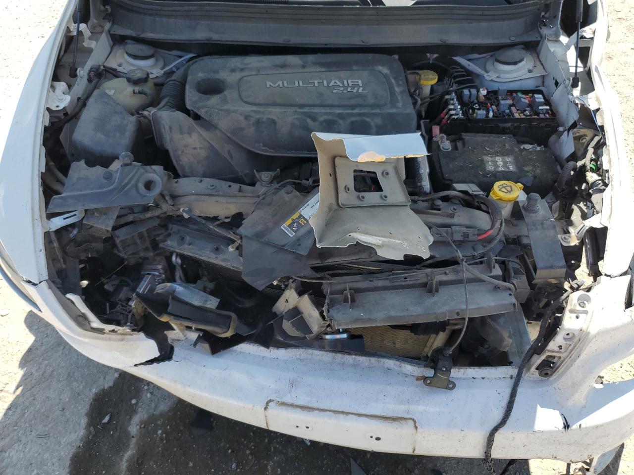 2017 Jeep Cherokee Limited VIN: 1C4PJLDBXHW577846 Lot: 71103405