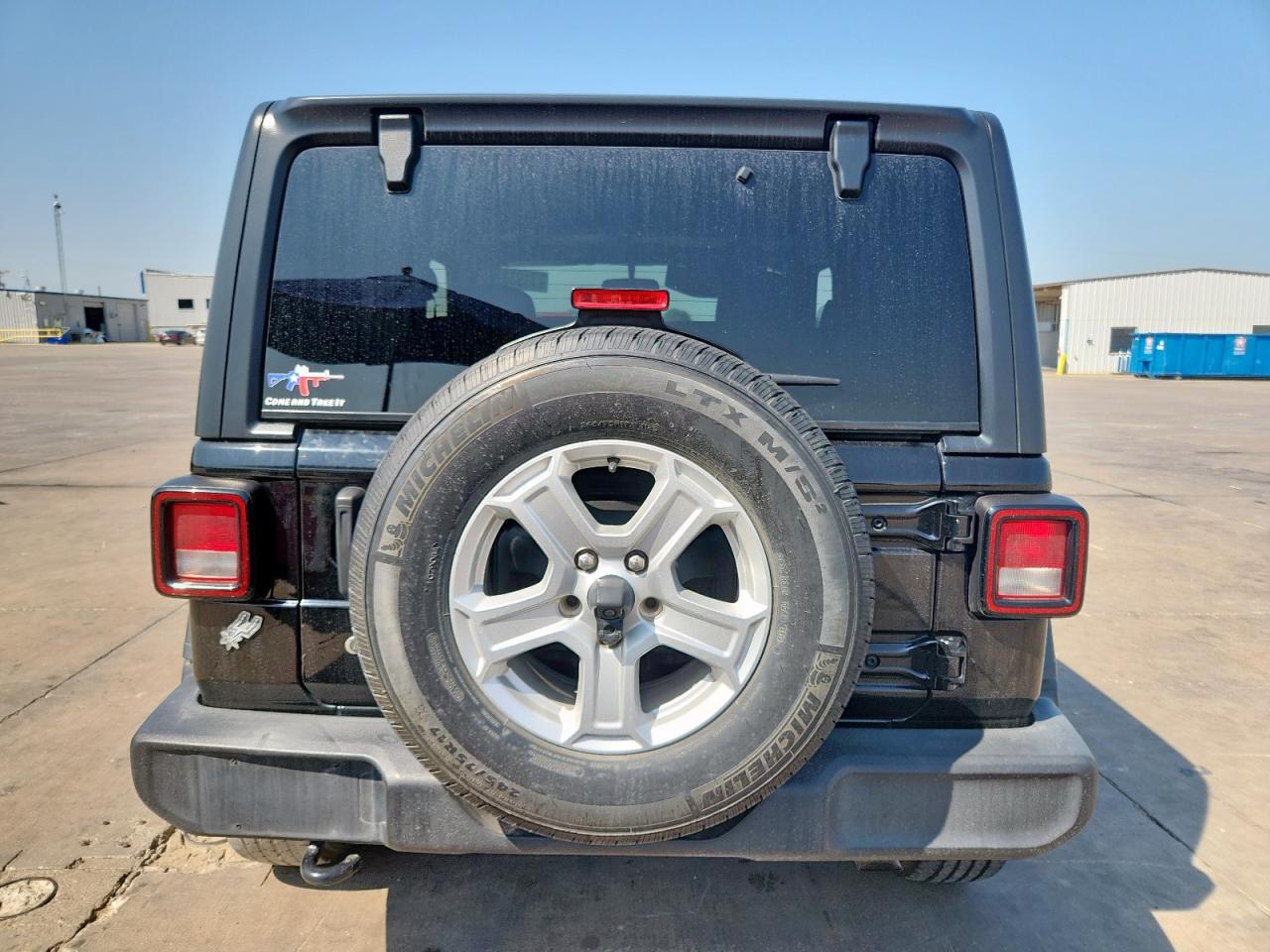 2020 Jeep Wrangler Sport VIN: 1C4GJXAN2LW228050 Lot: 71933785