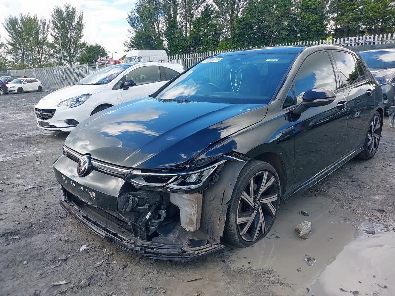 VOLKSWAGEN GOLF 2024