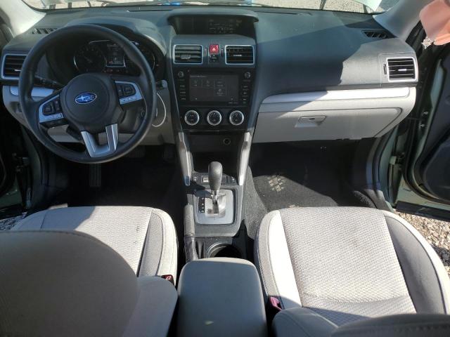  SUBARU FORESTER 2017 Zielony