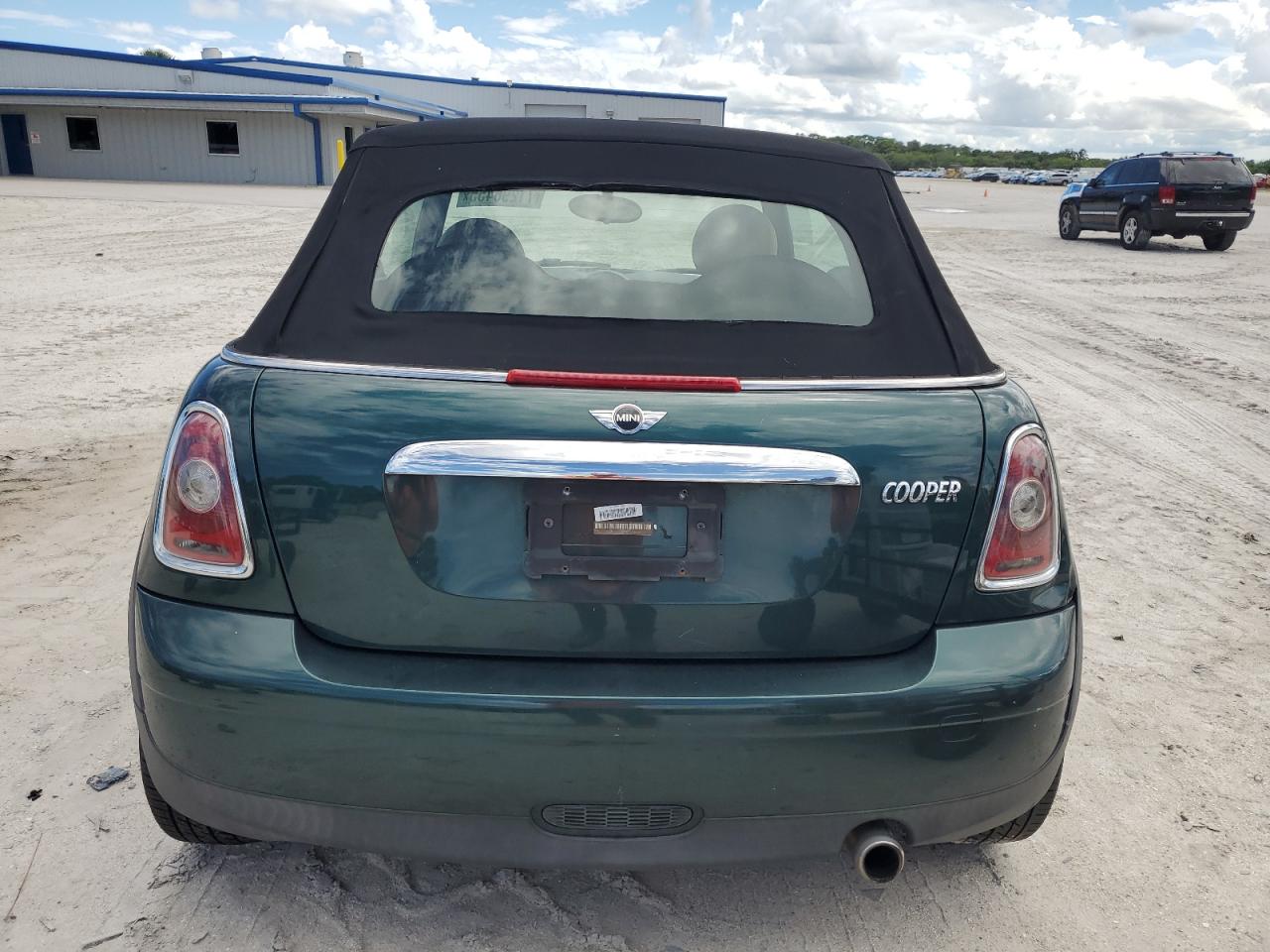 2010 Mini Cooper VIN: WMWMR3C51ATU98674 Lot: 71296455