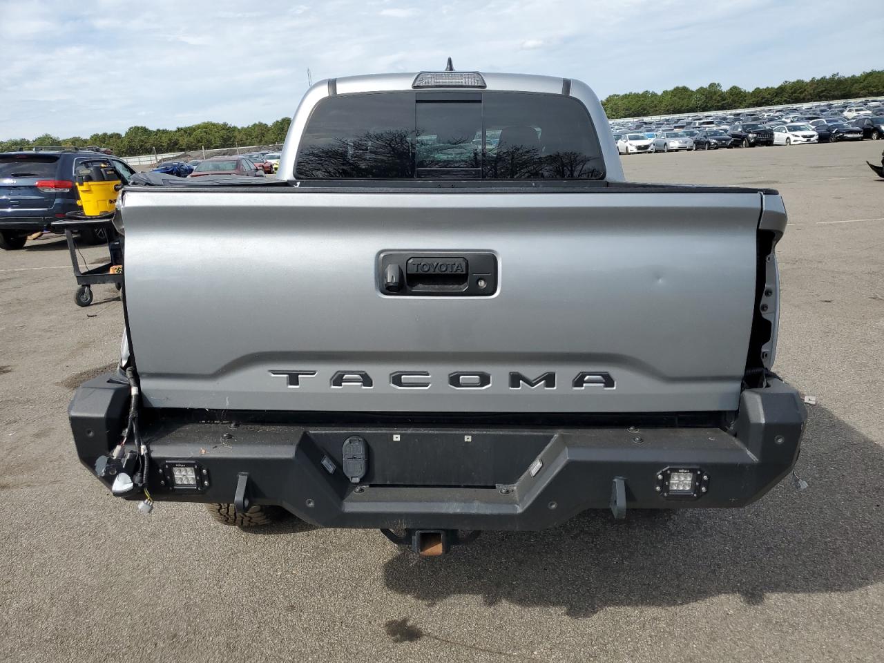 2018 Toyota Tacoma Double Cab VIN: 5TFCZ5AN4JX159610 Lot: 80628655