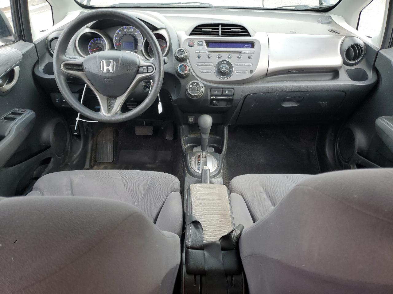 2011 Honda Fit VIN: JHMGE8H33BC010664 Lot: 81348955