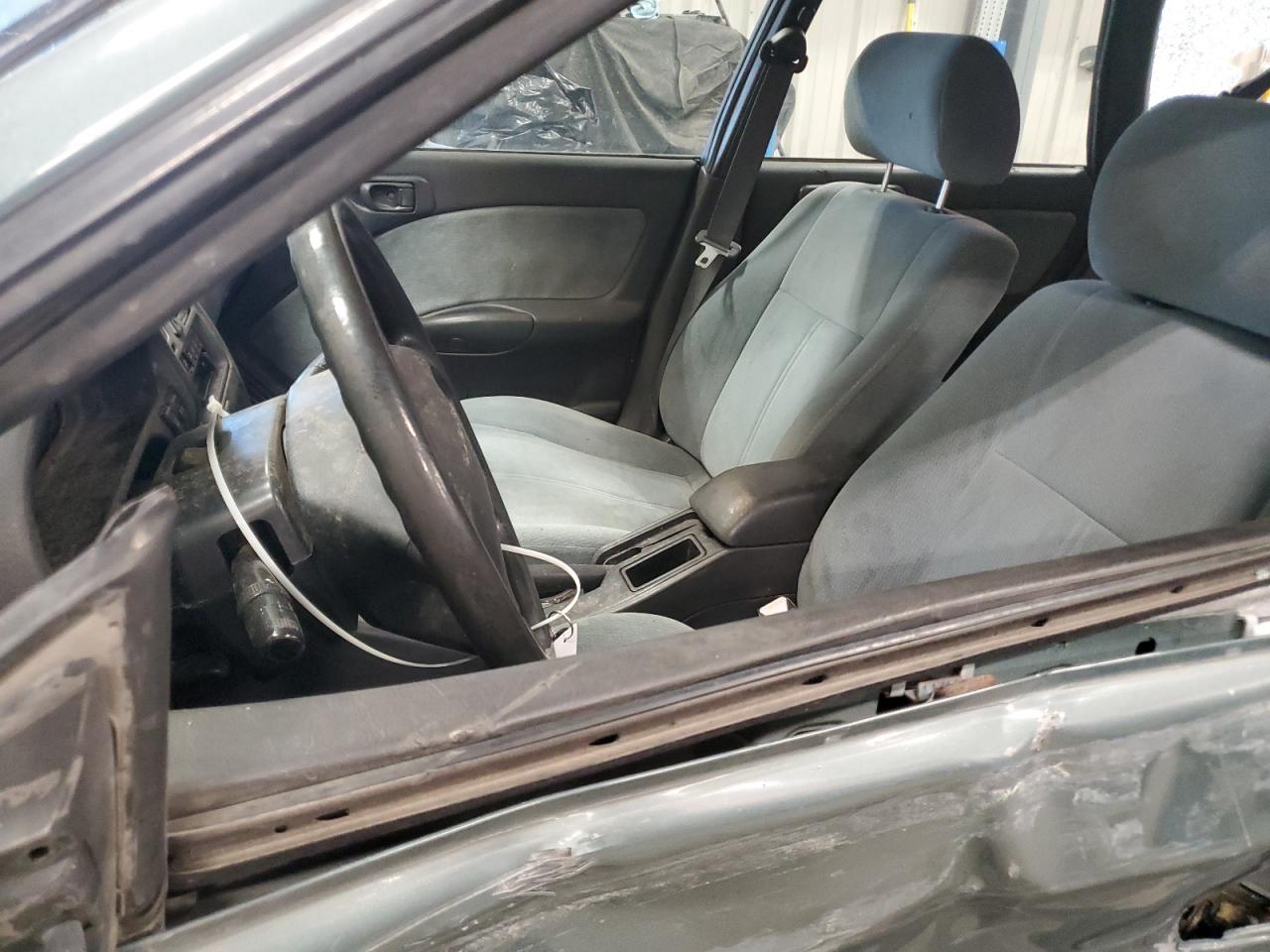 1996 Subaru Legacy L VIN: 4S3BK4352T7302077 Lot: 81431275
