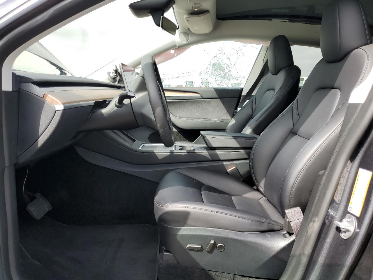 2023 Tesla Model Y VIN: 7SAYGDED9PF917678 Lot: 84594995