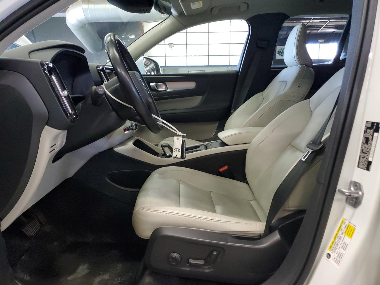 2021 Volvo Xc40 T5 Momentum VIN: YV4162UK4M2570679 Lot: 80367345
