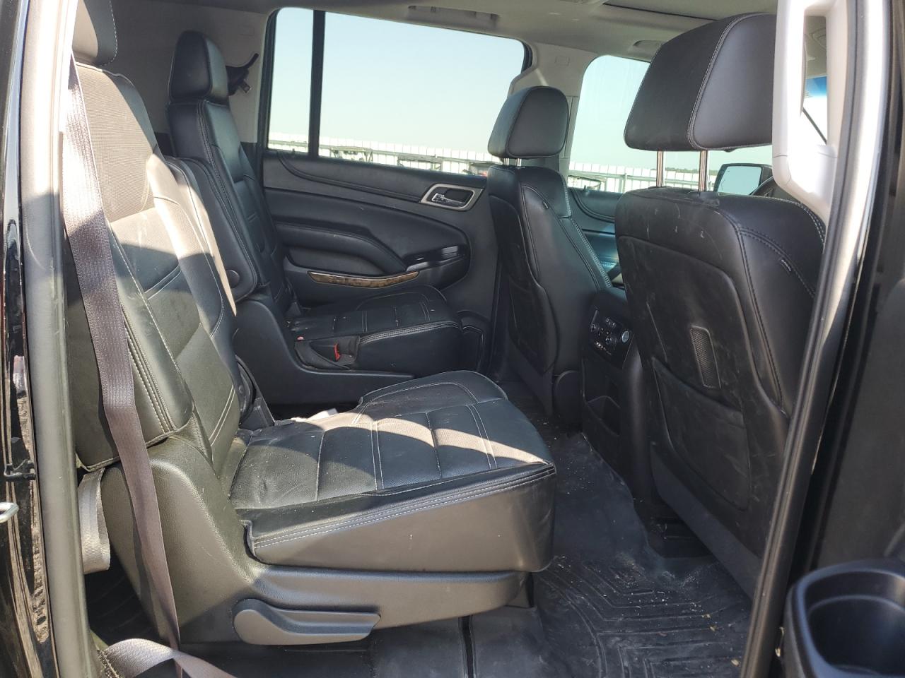 2016 GMC Yukon Xl Denali VIN: 1GKS2HKJ8GR340286 Lot: 84254185