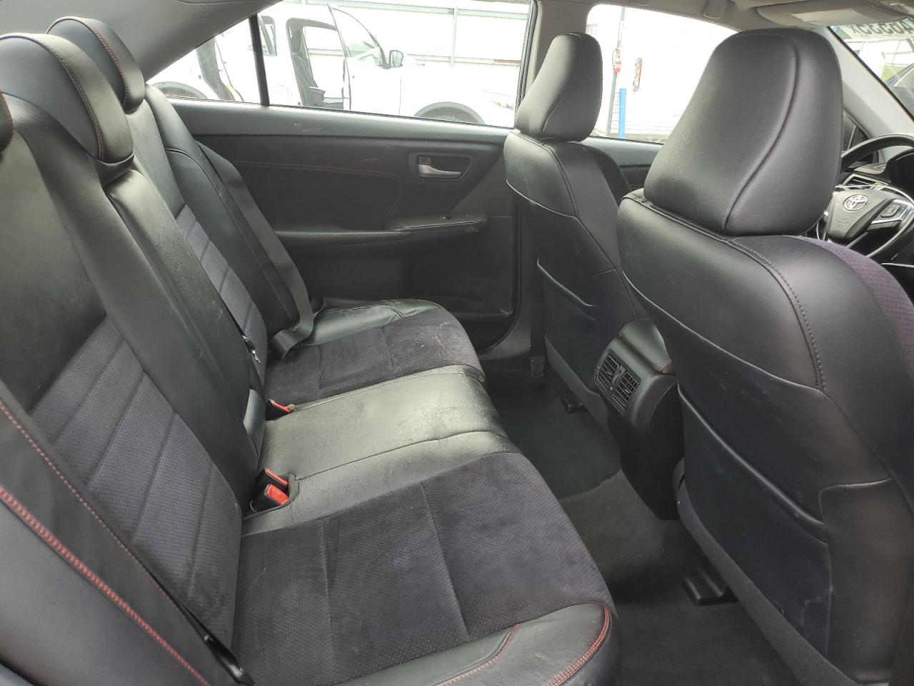 2015 Toyota Camry Le VIN: 4T1BF1FK4FU497699 Lot: 82146535