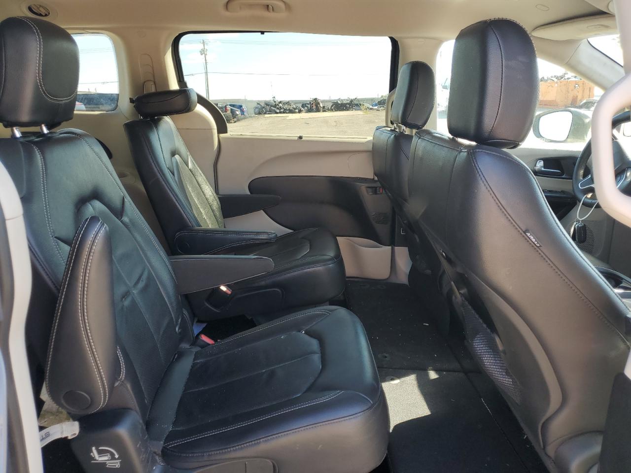 2022 Chrysler Pacifica Touring L VIN: 2C4RC1BG5NR182600 Lot: 81308605