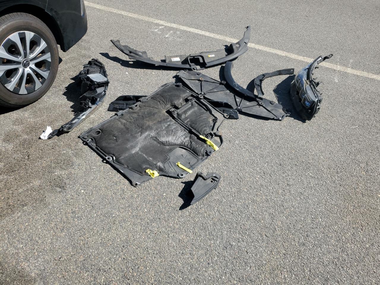 2020 Toyota Prius Prime Le VIN: JTDKARFP4L3135614 Lot: 80301715