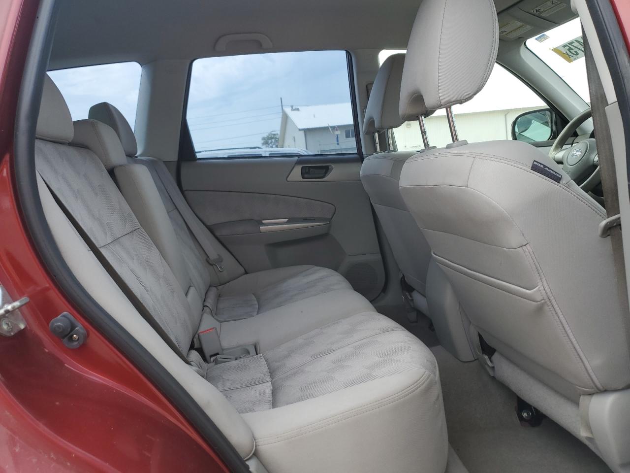 2010 Subaru Forester 2.5X VIN: JF2SH6AC1AH744207 Lot: 81000475