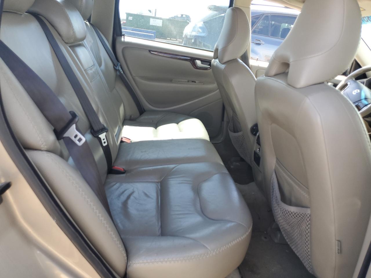 2005 Volvo Xc70 VIN: YV1SZ592451197122 Lot: 71872035