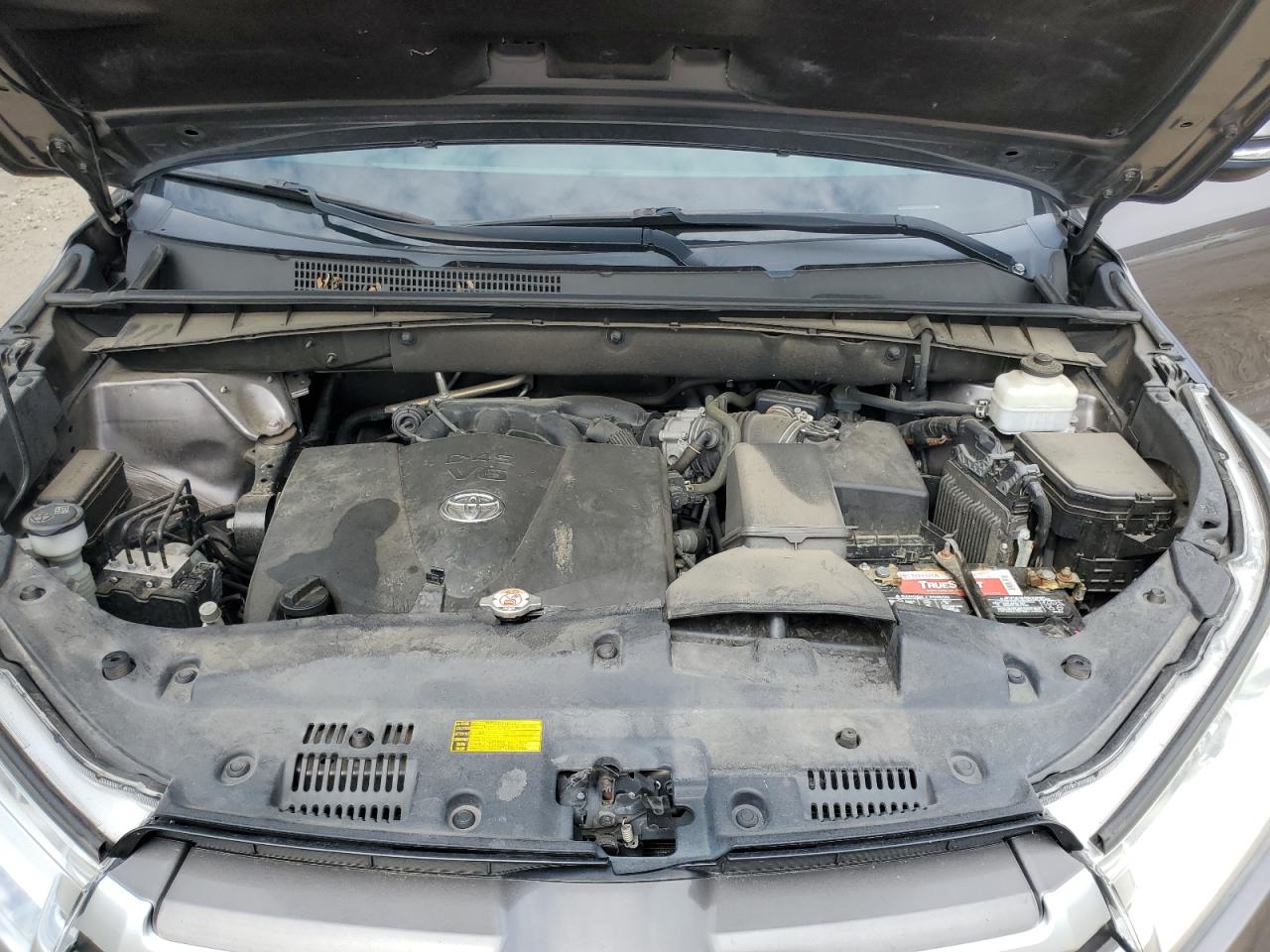 2019 Toyota Highlander Le VIN: 5TDZZRFH9KS303776 Lot: 83829635