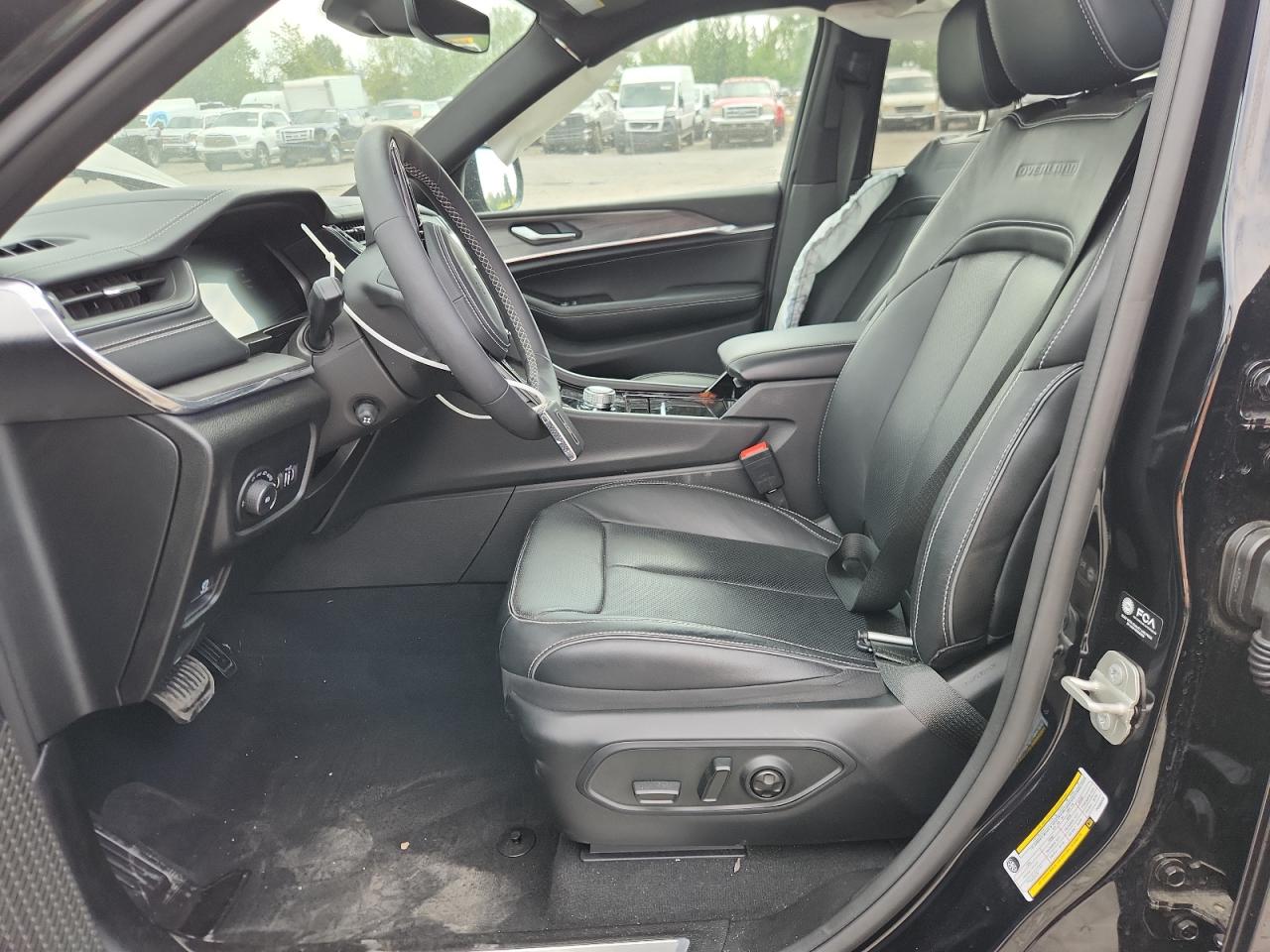 2023 Jeep Grand Cherokee Overland VIN: 1C4RJHDG0PC586329 Lot: 72053965