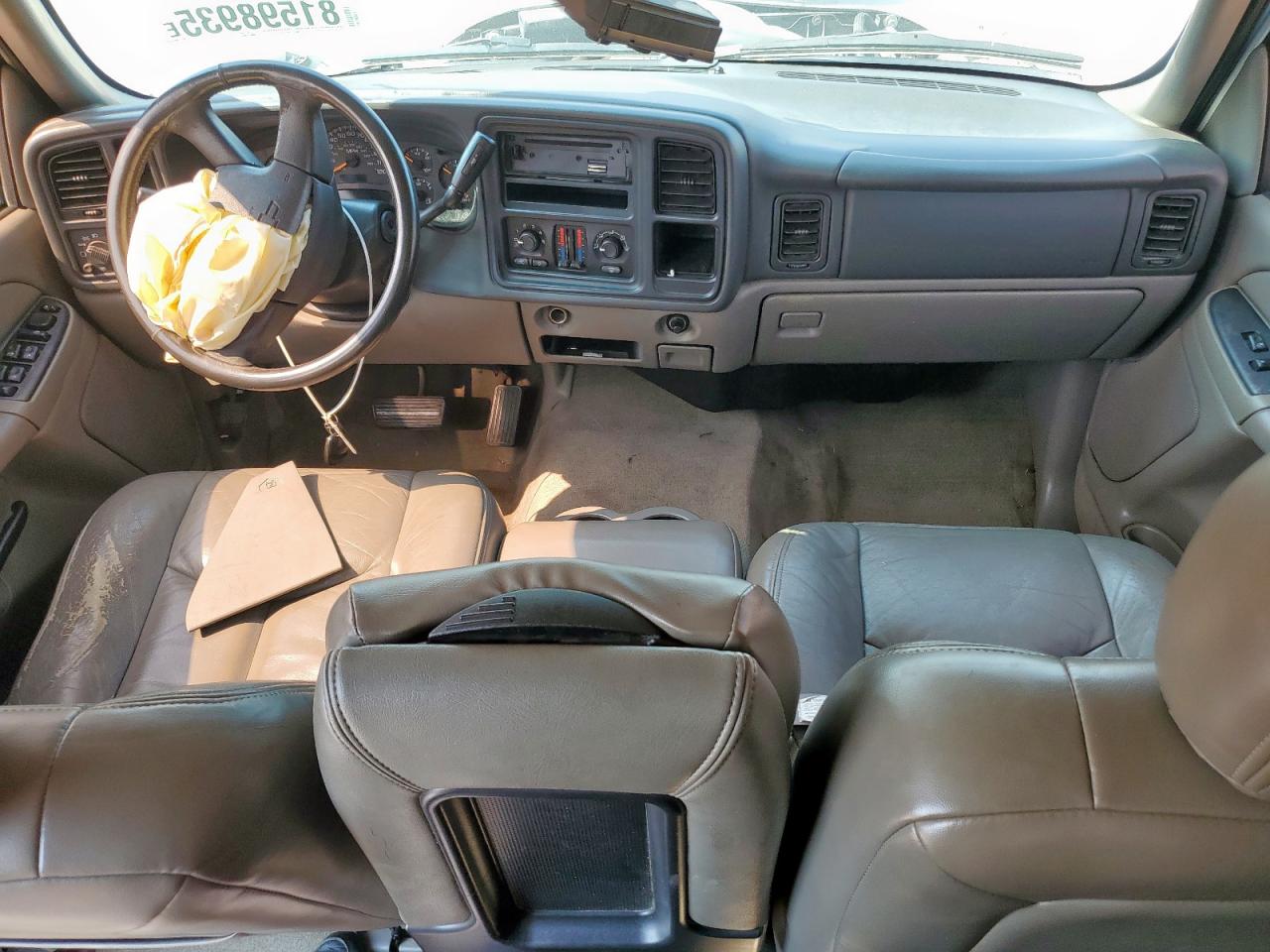 2004 Chevrolet Tahoe C1500 VIN: 1GNEC13V64R174187 Lot: 81598935