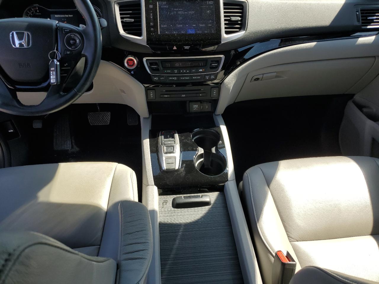 2016 Honda Pilot Touring VIN: 5FNYF6H95GB115681 Lot: 84258025