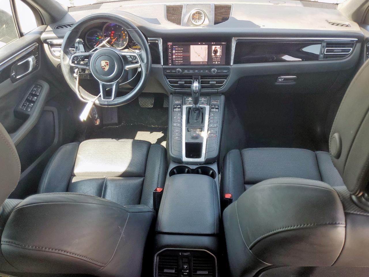 2020 Porsche Macan VIN: WP1AA2A53LLB04913 Lot: 71543375