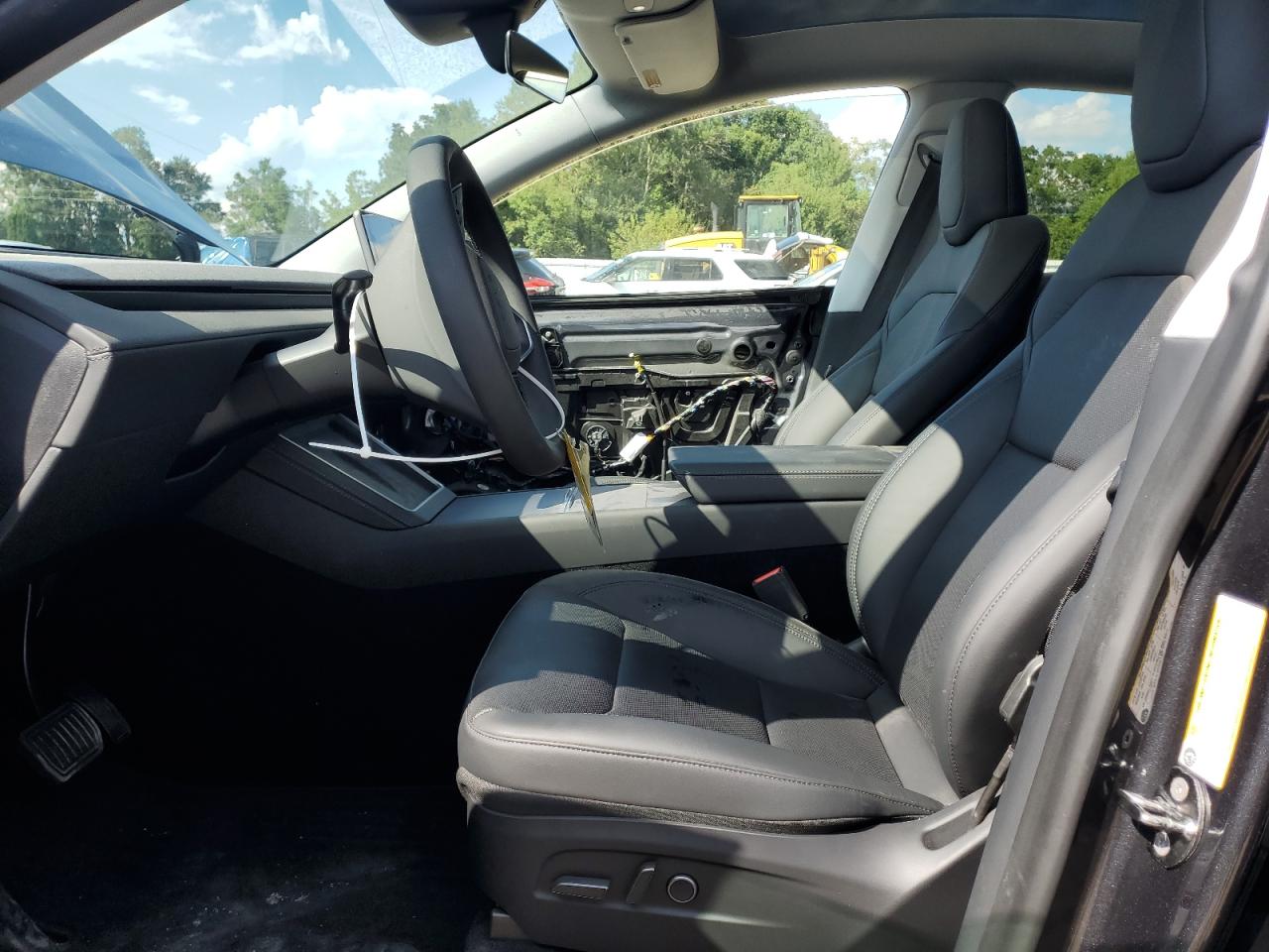 2026 Tesla Model Y VIN: 7SAYGDEE4TA407089 Lot: 81575005