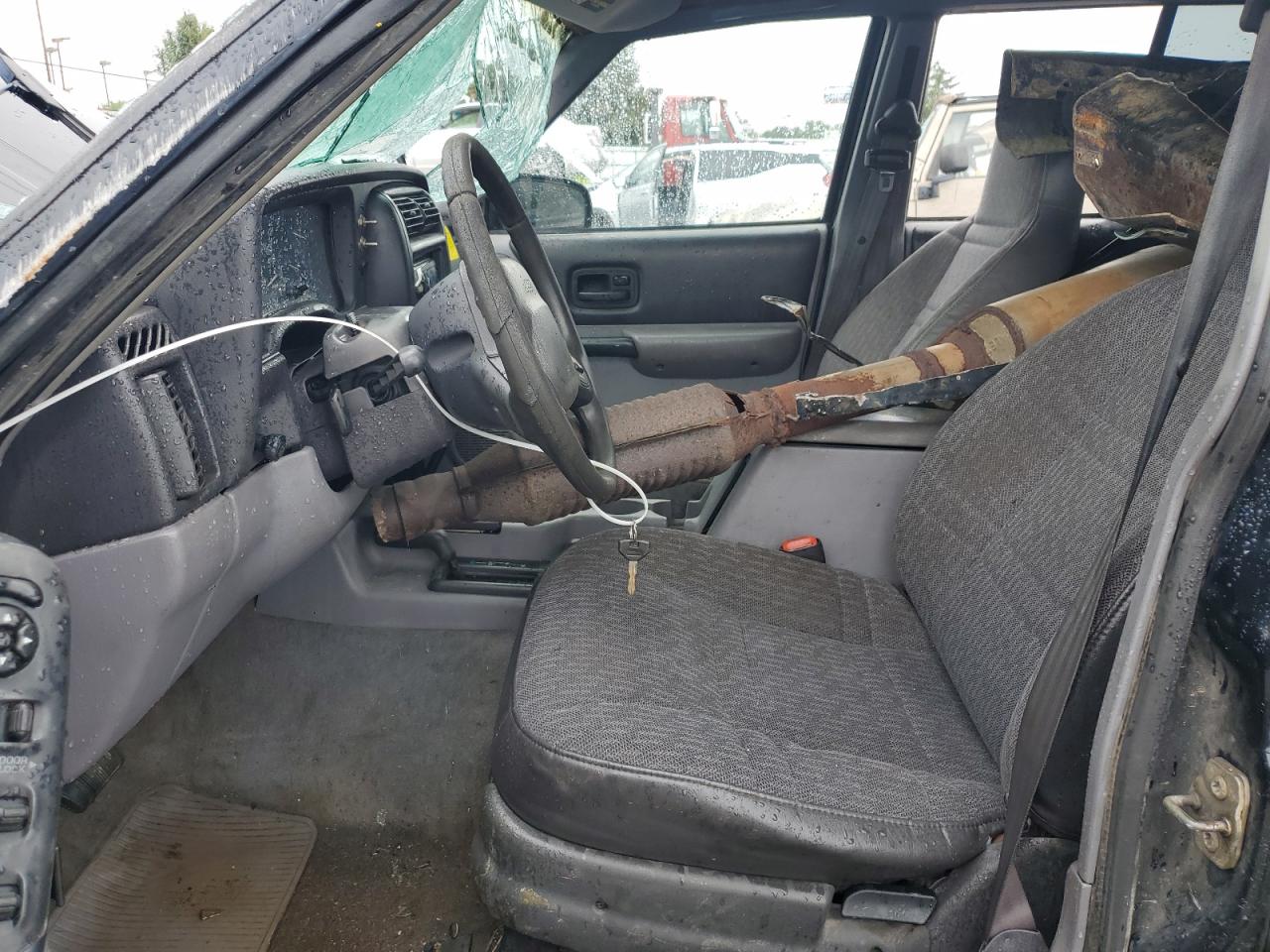 1998 Jeep Cherokee Sport VIN: 1J4FJ68S0WL232406 Lot: 84023815