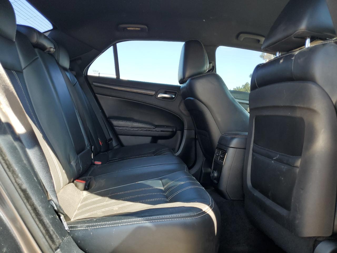 2014 Chrysler 300 S VIN: 2C3CCABG5EH160211 Lot: 71958025