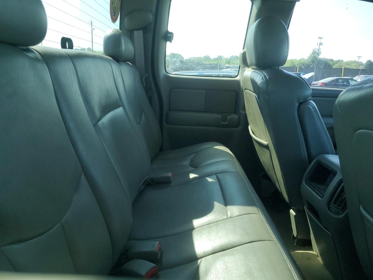 2004 GMC Sierra K2500 Heavy Duty VIN: 1GTHK29284E335710 Lot: 80188205