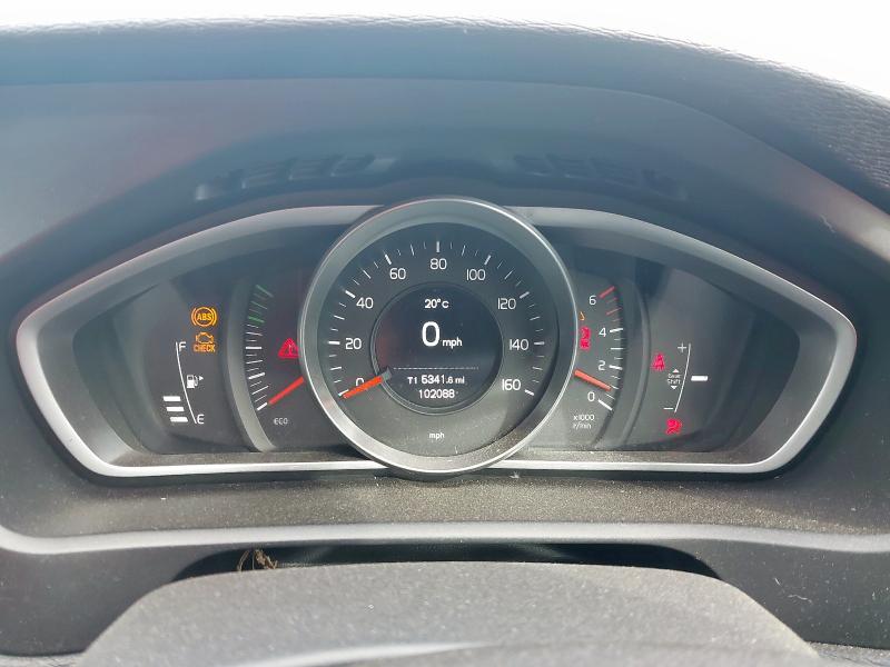2013 VOLVO V40 D2 SE 5DR