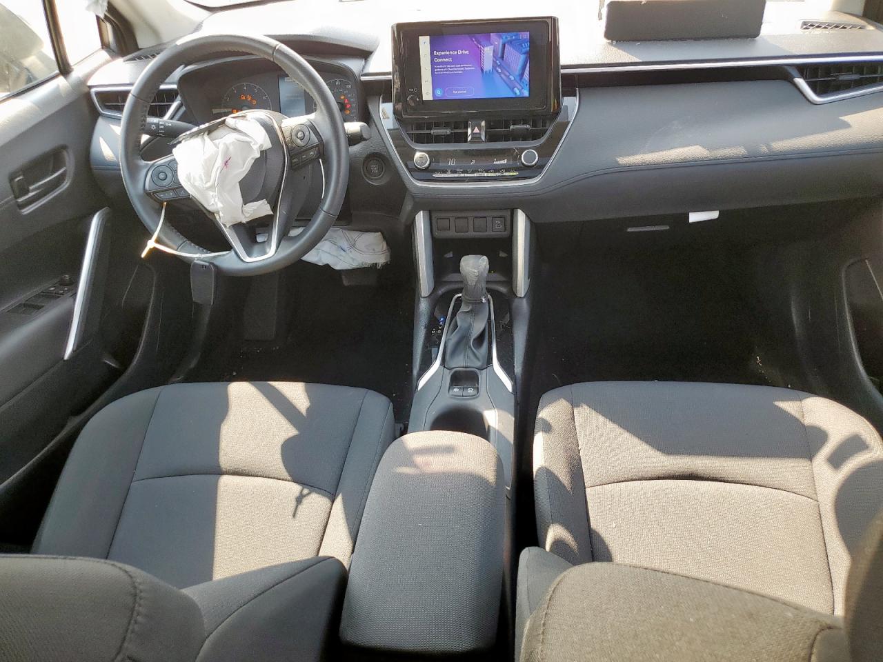 2024 Toyota Corolla Cross Le VIN: 7MUBAAAG6RV103107 Lot: 80952035