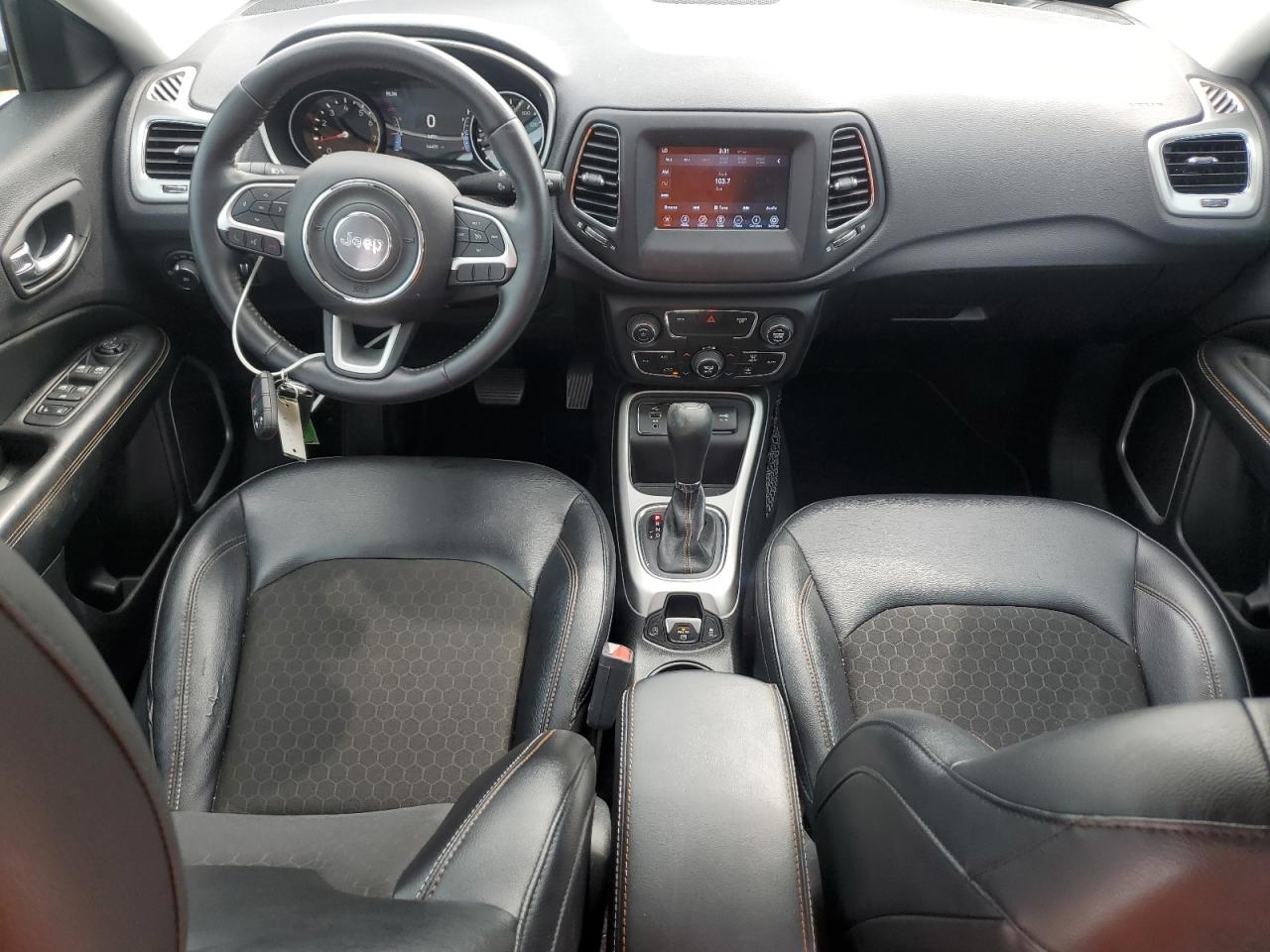 2018 Jeep Compass Latitude VIN: 3C4NJCBB4JT140267 Lot: 81882085