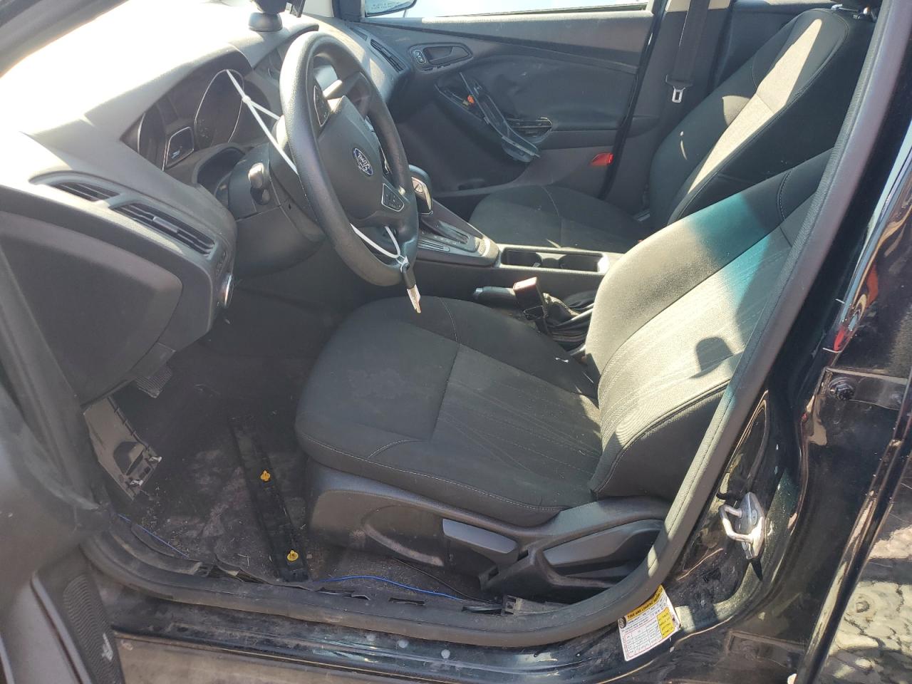 2018 Ford Focus S VIN: 1FADP3E26JL308062 Lot: 80638985