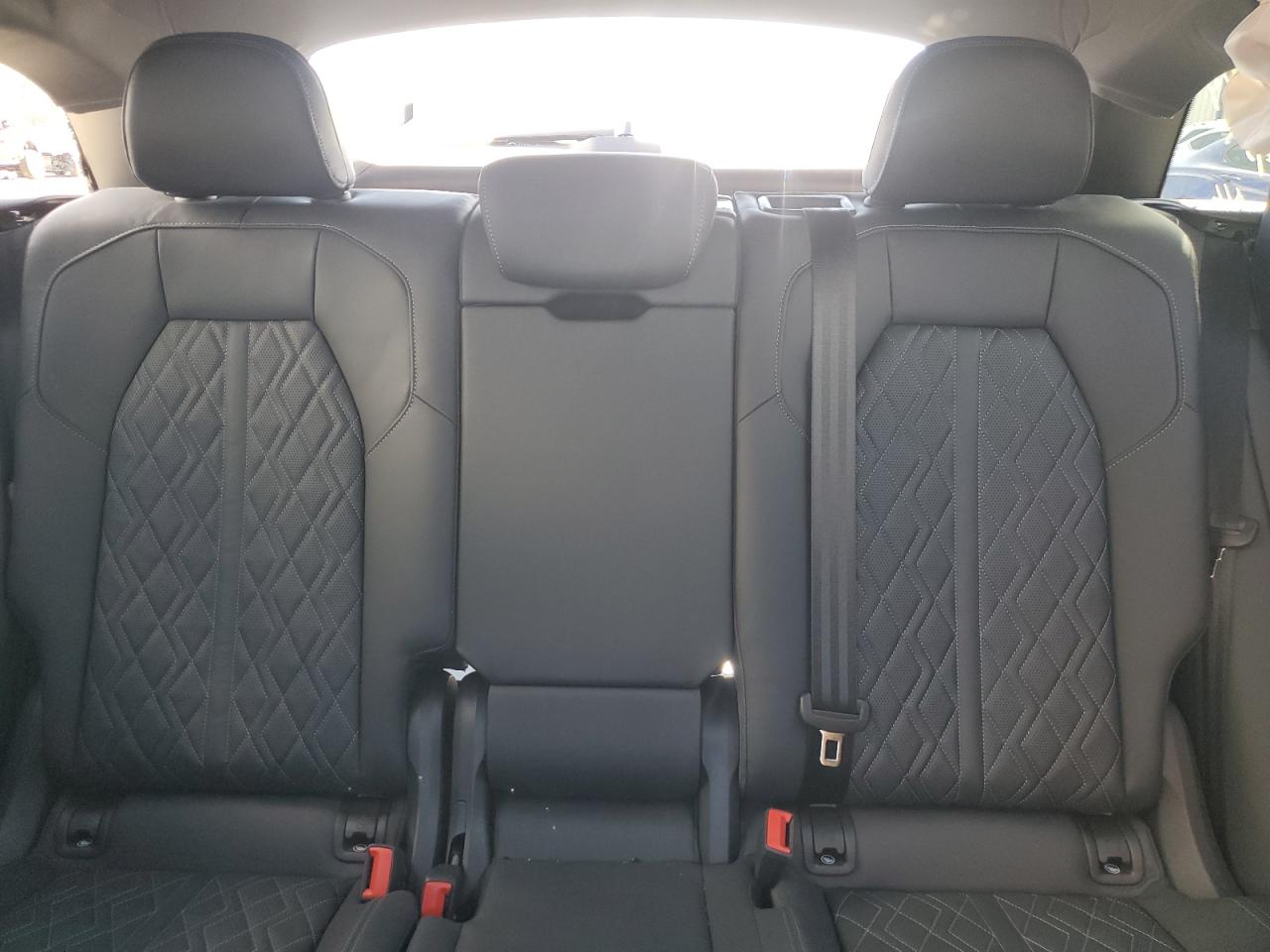 2025 Audi Sq5 Prestige VIN: WA135AGU5S2055414 Lot: 81585905