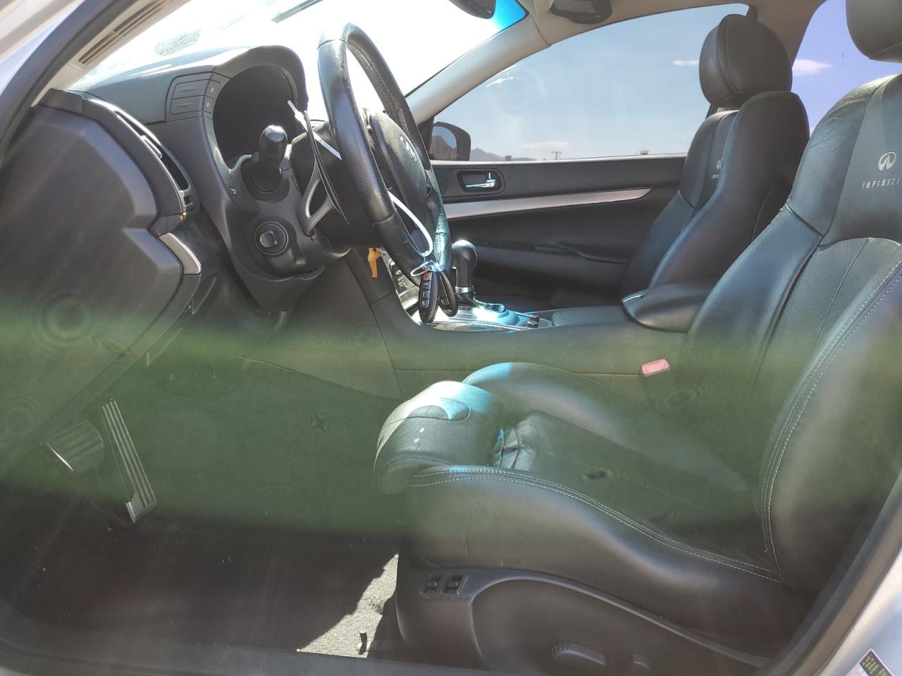 2011 Infiniti G37 Base VIN: JN1CV6AP9BM302219 Lot: 80840105