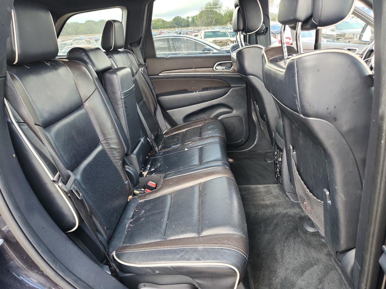 2015 Jeep Grand Cherokee Overland VIN: 1C4RJFCG9FC633703 Lot: 83843635